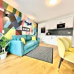 Designer Wohnung Mit Balkon