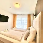 Designer Wohnung Mit Balkon